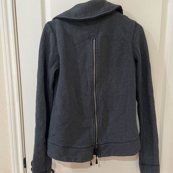 Lululemon En Route Jacket Size 8 - Picture 9 of 11
